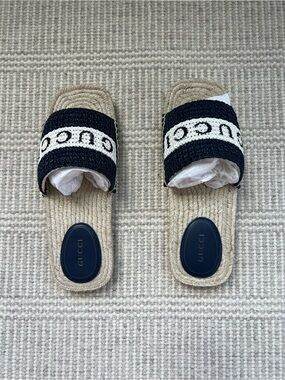Gucci Navy and Natural Raffia Logo Slide Sandals